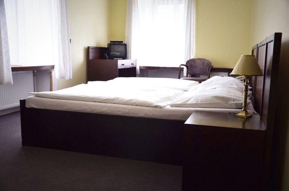 Hotel Celerin Telč Extérieur photo