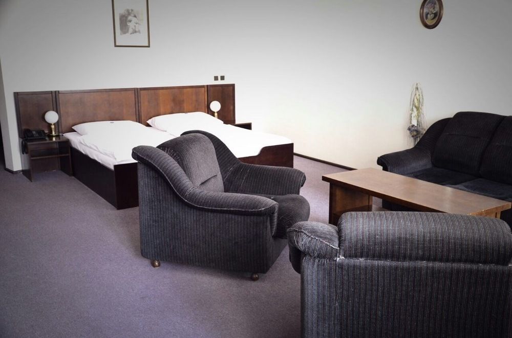 Hotel Celerin Telč Extérieur photo
